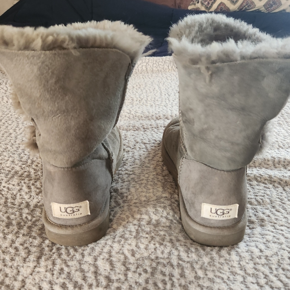 Boots - Picture 2 of 3